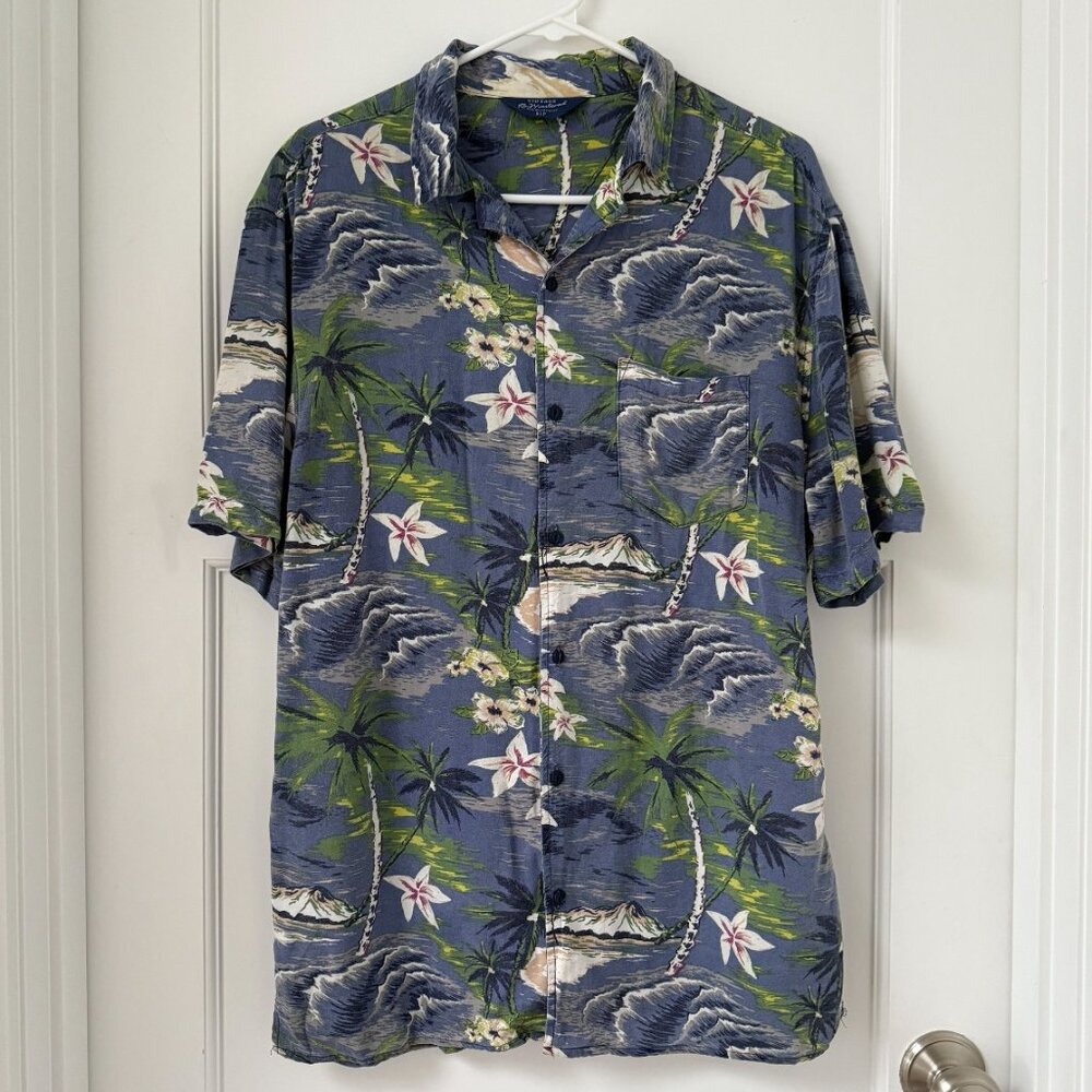 Vintage style Hawaiian print mens shirt